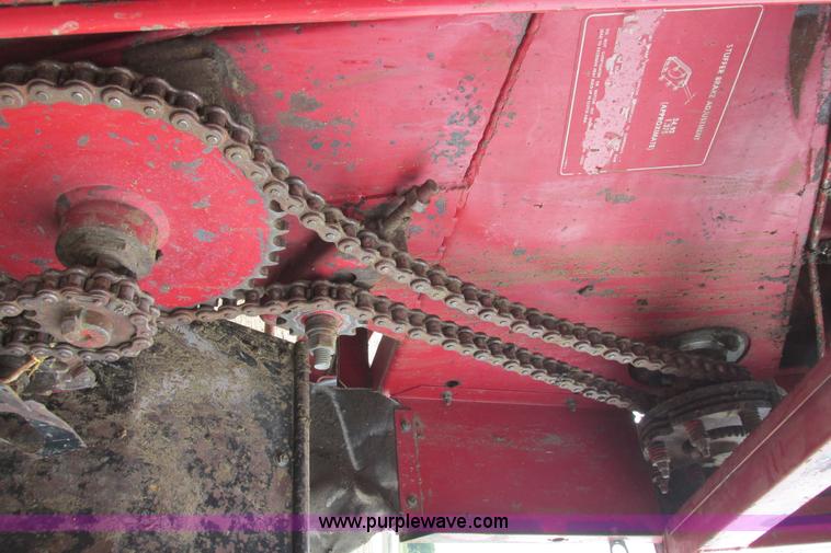 image for item I9572 1991 Case IH 8580 large square baler