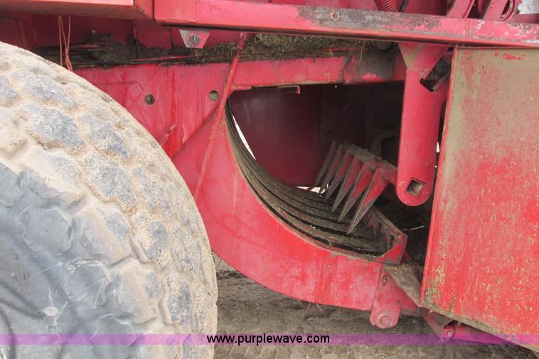 image for item I9572 1991 Case IH 8580 large square baler