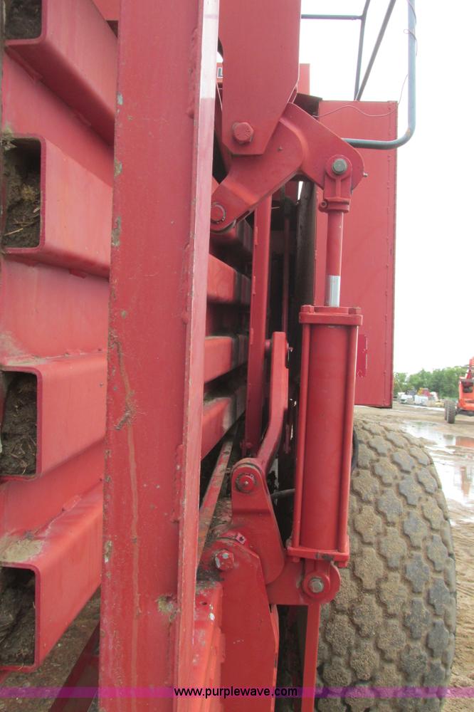 image for item I9572 1991 Case IH 8580 large square baler