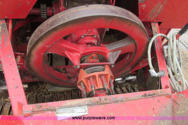 image for item I9572 1991 Case IH 8580 large square baler