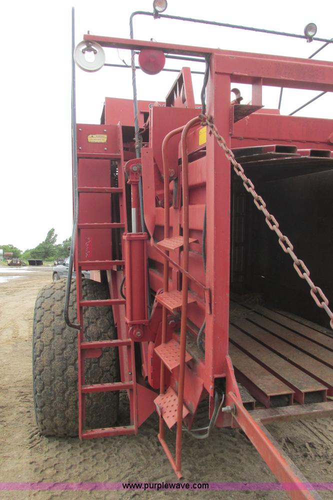 image for item I9572 1991 Case IH 8580 large square baler