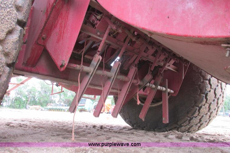 image for item I9572 1991 Case IH 8580 large square baler