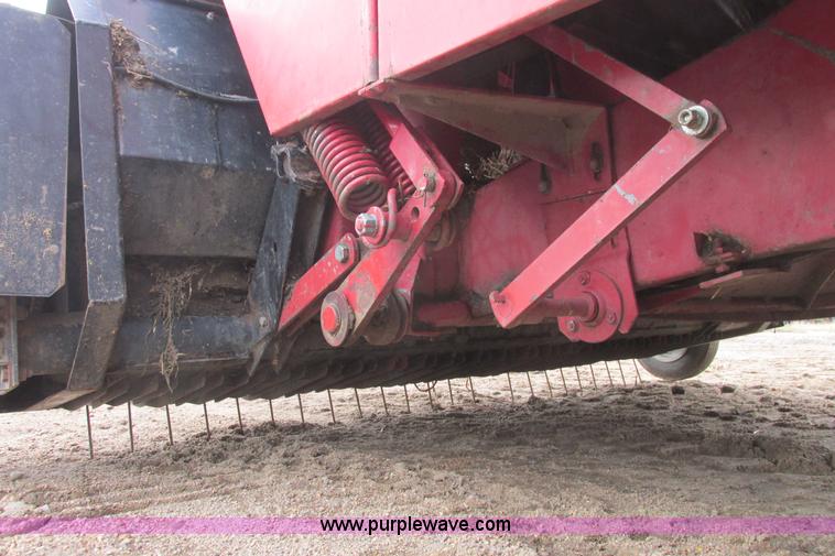 image for item I9572 1991 Case IH 8580 large square baler