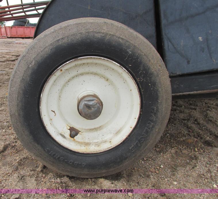 image for item I9572 1991 Case IH 8580 large square baler