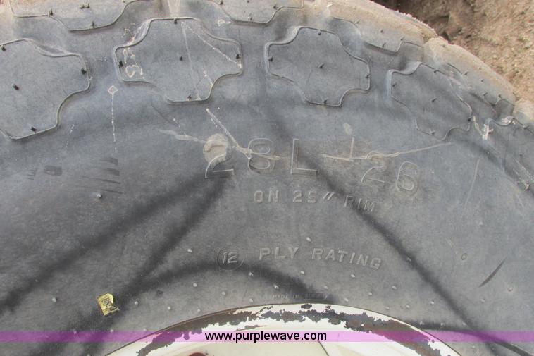 image for item I9572 1991 Case IH 8580 large square baler