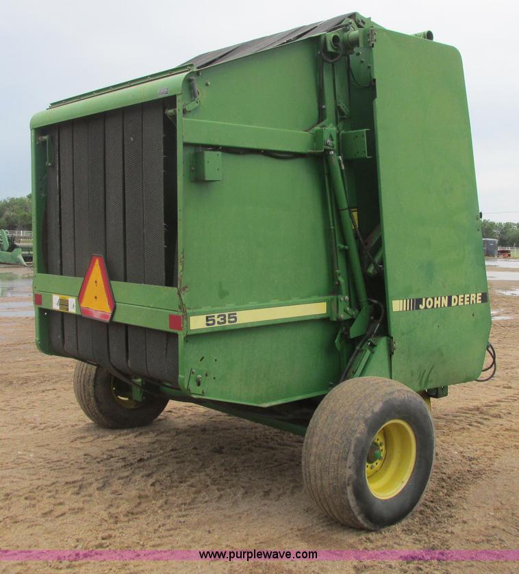 image for item I9573 1991 John Deere 535 round baler