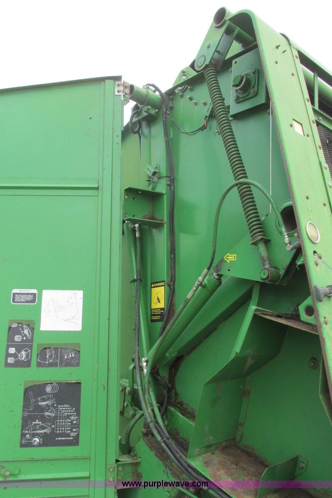 image for item I9573 1991 John Deere 535 round baler