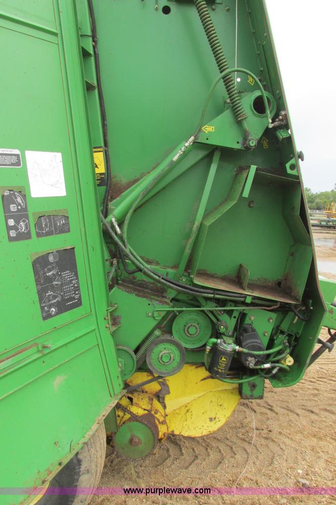 image for item I9573 1991 John Deere 535 round baler