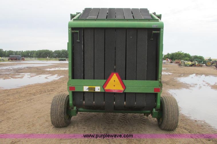 image for item I9573 1991 John Deere 535 round baler
