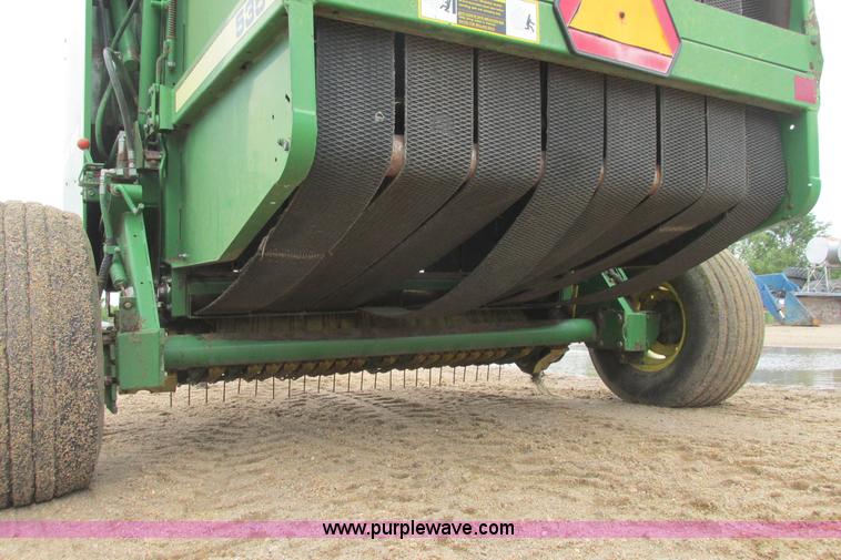 image for item I9573 1991 John Deere 535 round baler