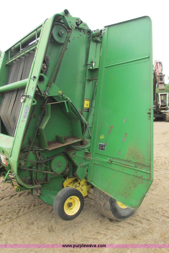 image for item I9573 1991 John Deere 535 round baler