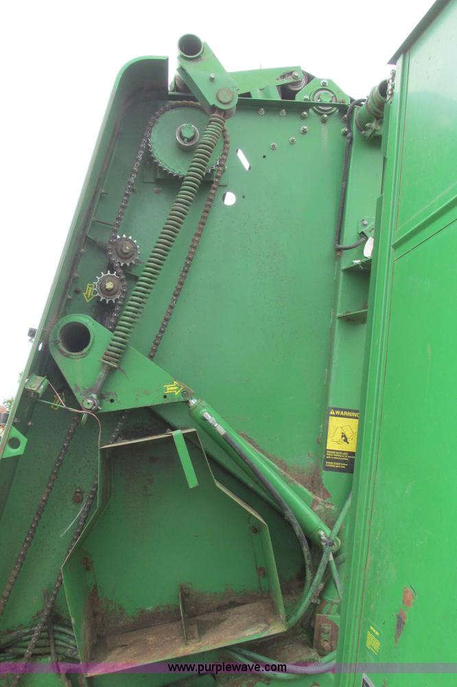 image for item I9573 1991 John Deere 535 round baler