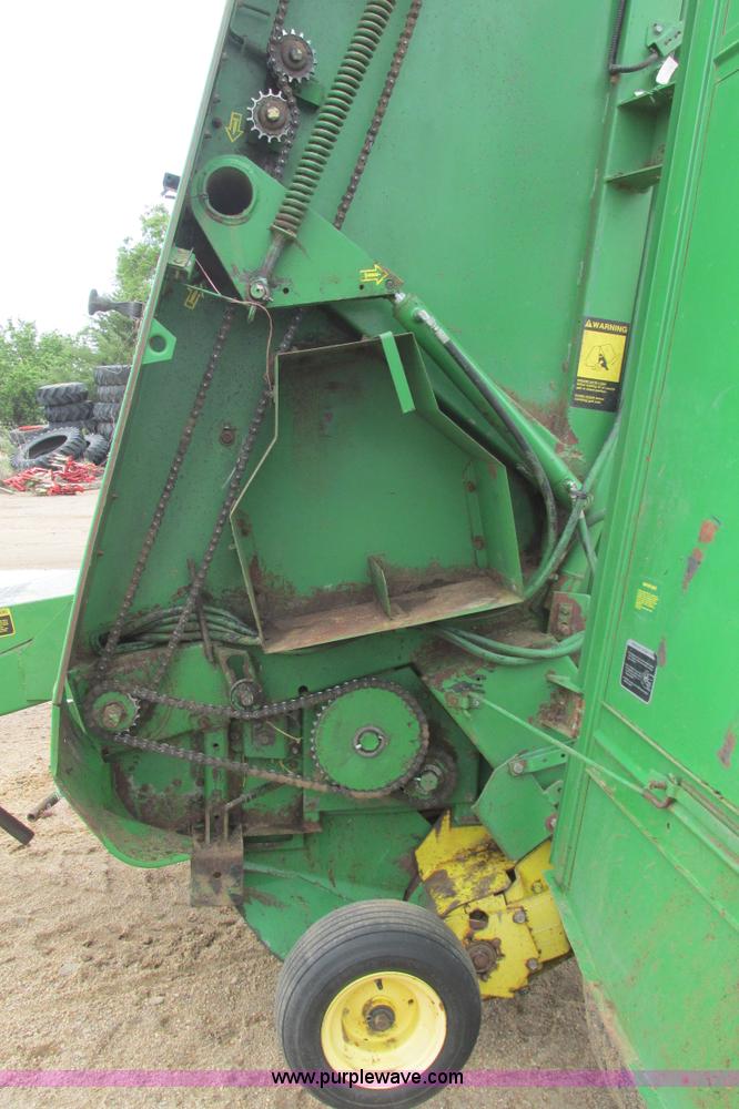 image for item I9573 1991 John Deere 535 round baler