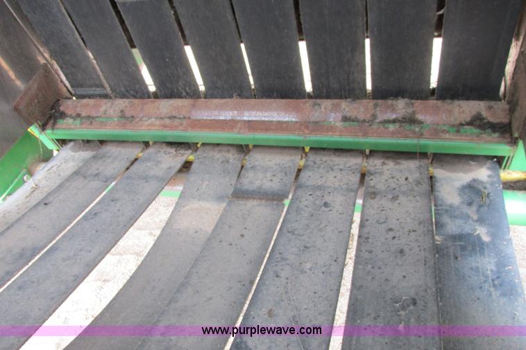 image for item I9573 1991 John Deere 535 round baler