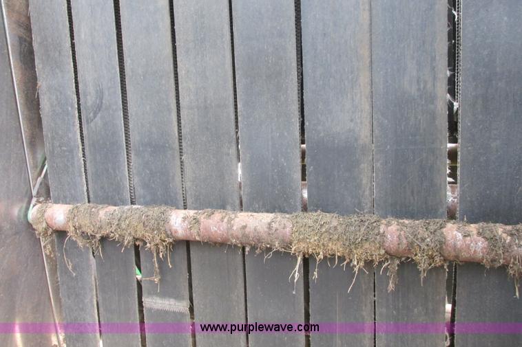 image for item I9573 1991 John Deere 535 round baler