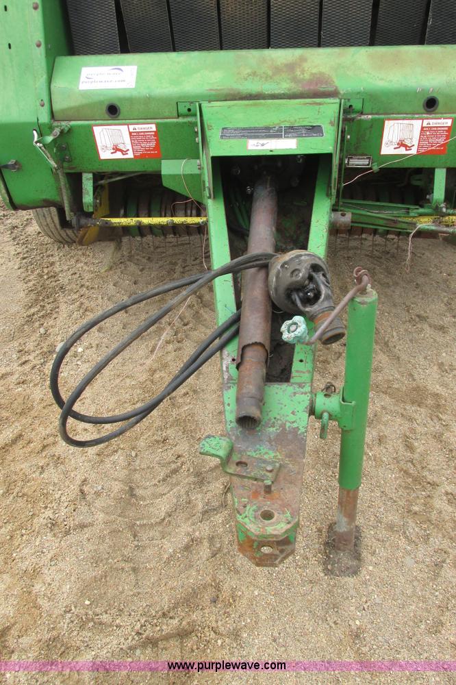 image for item I9573 1991 John Deere 535 round baler