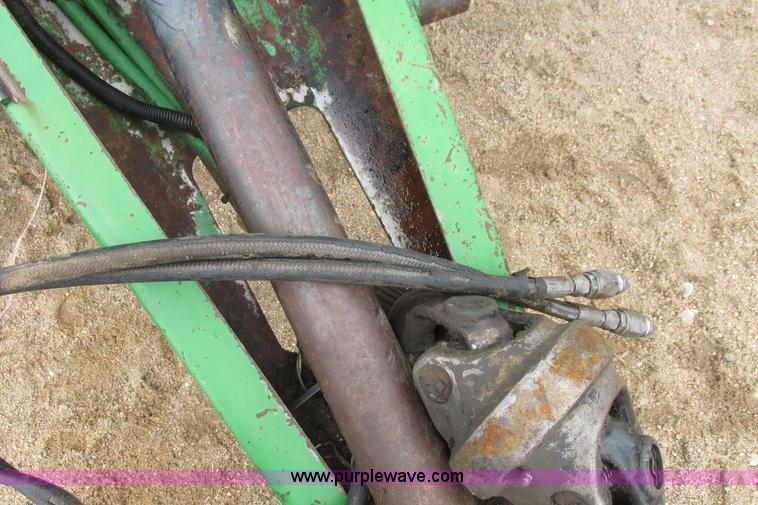 image for item I9573 1991 John Deere 535 round baler