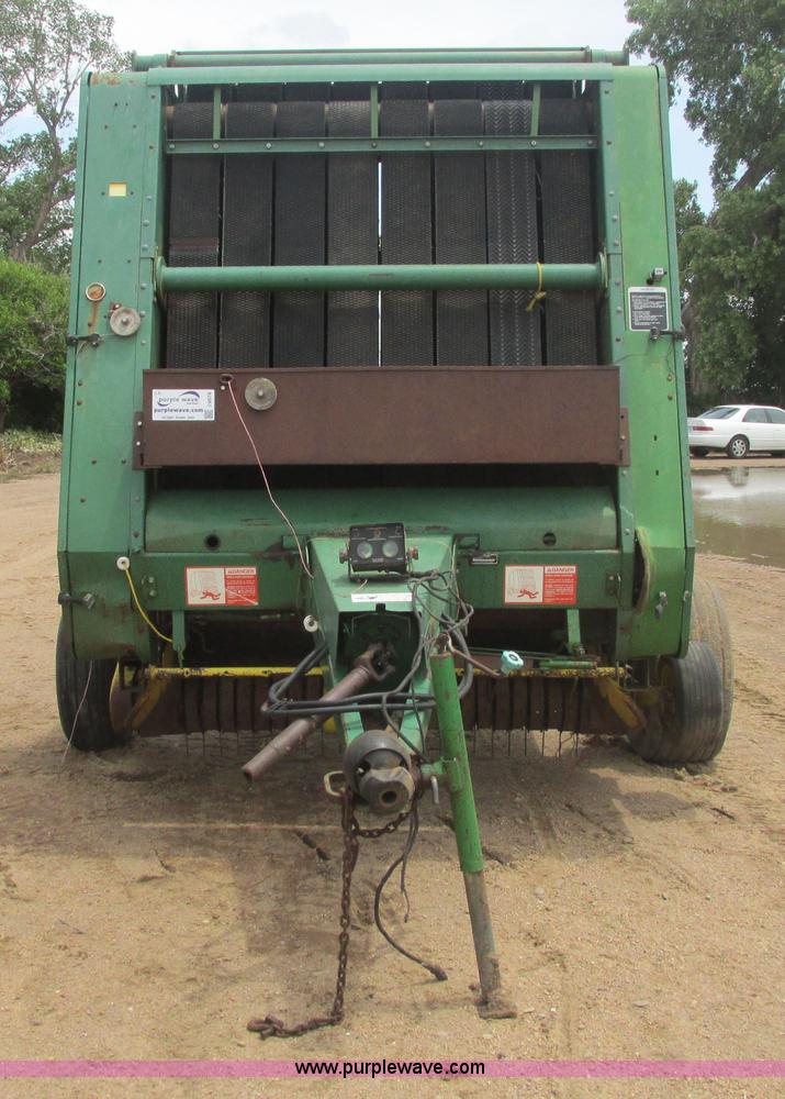 image for item I9574 1987 John Deere 530 round baler
