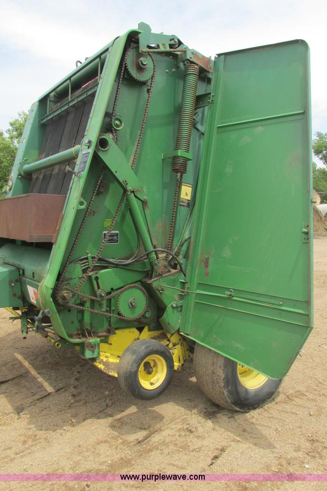image for item I9574 1987 John Deere 530 round baler