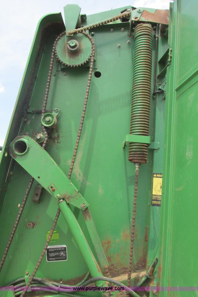 image for item I9574 1987 John Deere 530 round baler