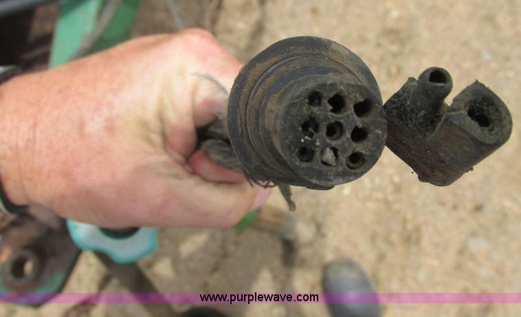 image for item I9574 1987 John Deere 530 round baler