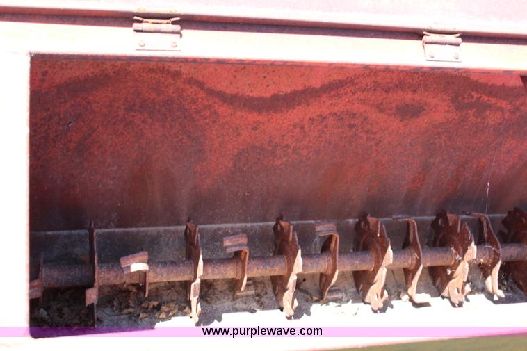 image for item J1084 Ezee Flow 100 seeder