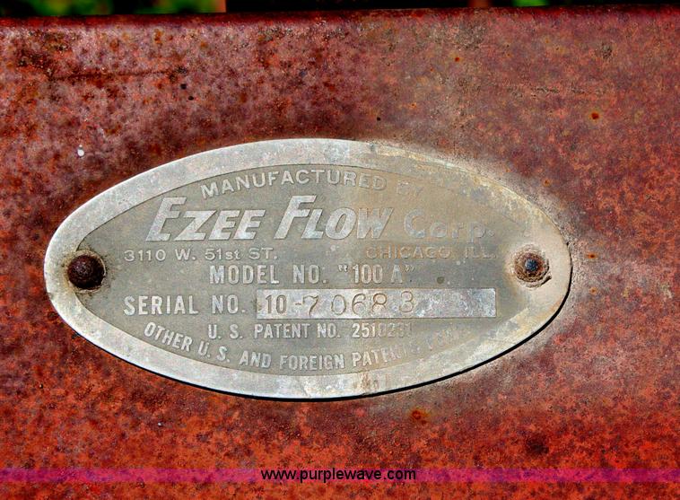 image for item J1084 Ezee Flow 100 seeder