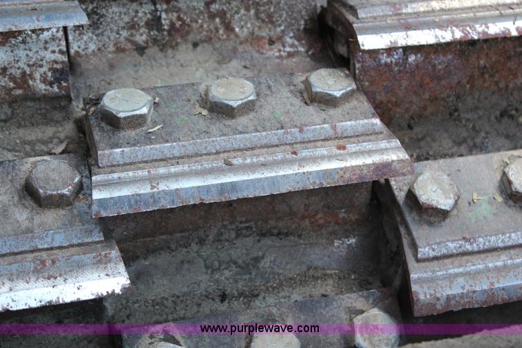 image for item J1095 1993 John Deere 6910 forage harvester