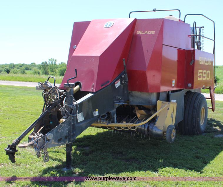 image for item J1112 1998 New Holland 590 large square baler