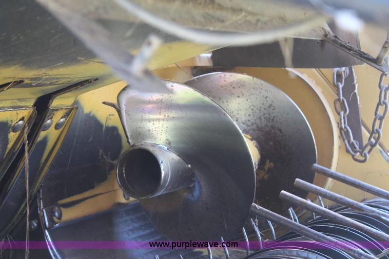 image for item J1112 1998 New Holland 590 large square baler