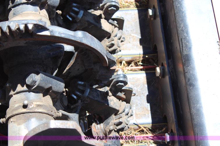 image for item J1112 1998 New Holland 590 large square baler