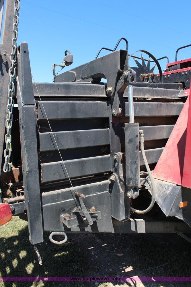 image for item J1112 1998 New Holland 590 large square baler