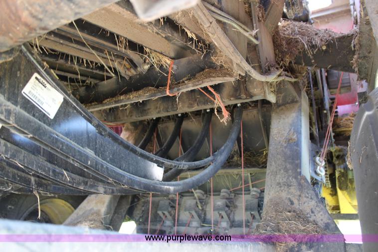 image for item J1112 1998 New Holland 590 large square baler