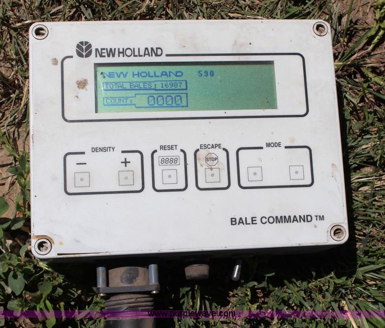 image for item J1112 1998 New Holland 590 large square baler