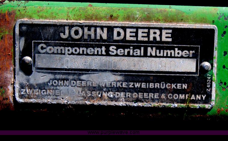 image for item J1131 John Deere forage cutter kernal processor