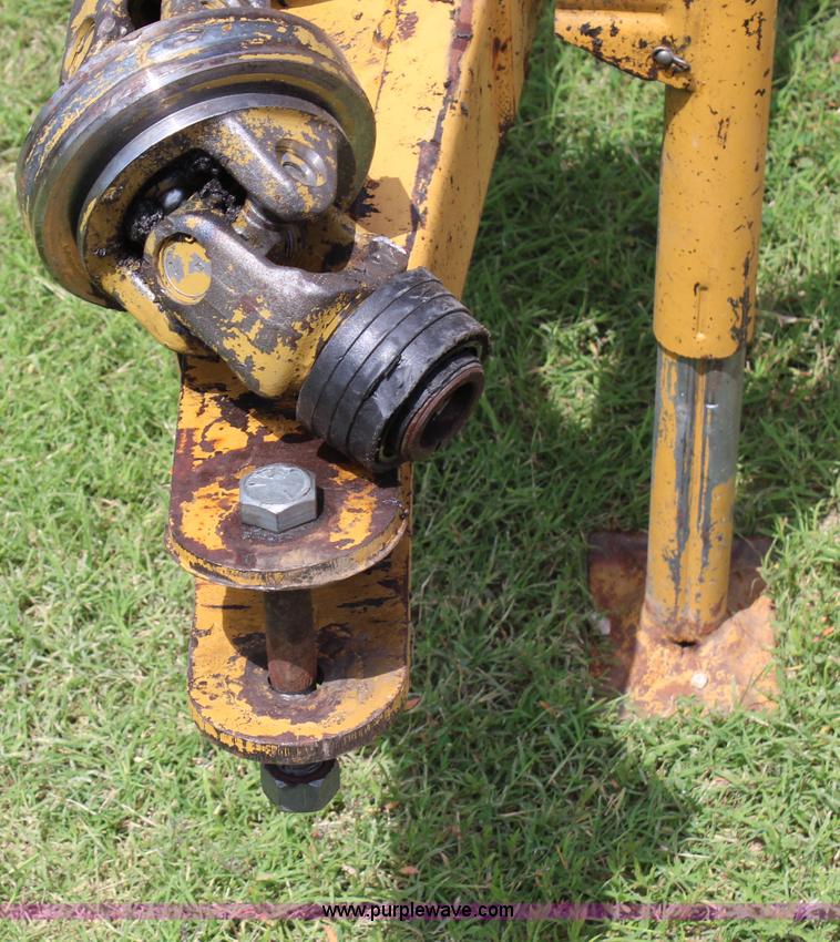 image for item J1137 Vermeer 605K round baler