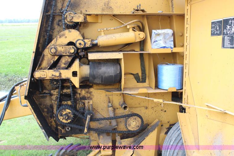 image for item J1137 Vermeer 605K round baler