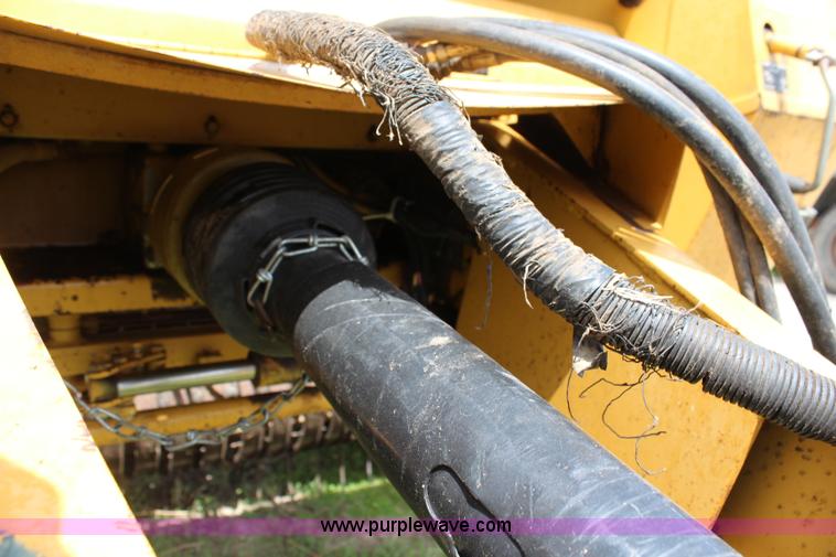 image for item J1137 Vermeer 605K round baler