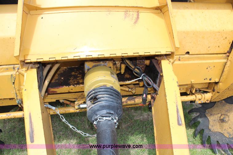 image for item J1137 Vermeer 605K round baler