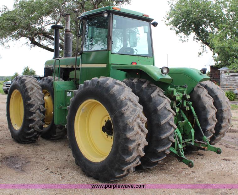 image for item J1150 1981 John Deere 8440 4WD tractor