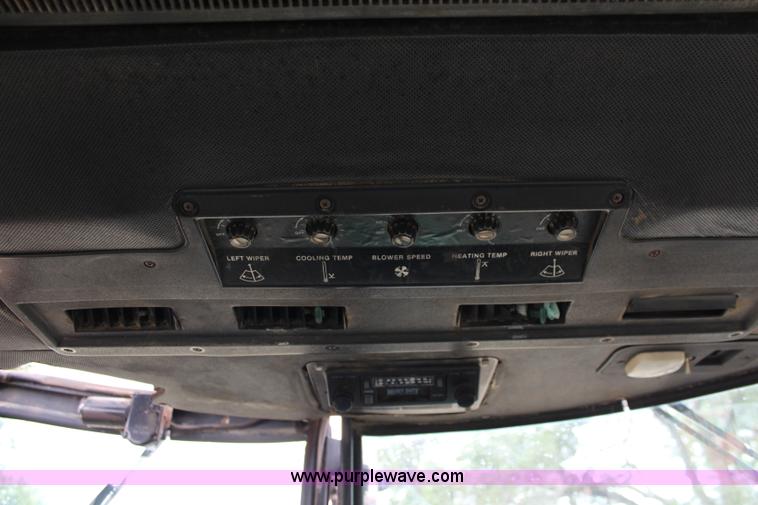 image for item J1150 1981 John Deere 8440 4WD tractor