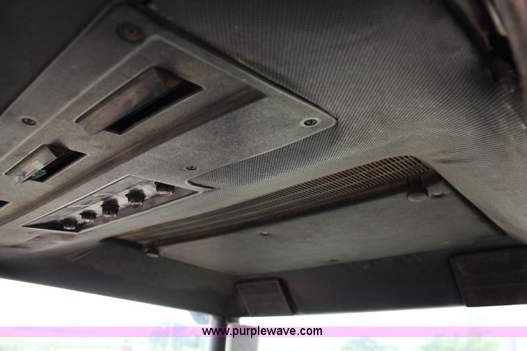 image for item J1150 1981 John Deere 8440 4WD tractor