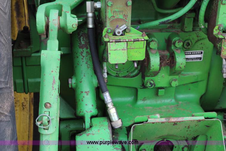 image for item J1150 1981 John Deere 8440 4WD tractor