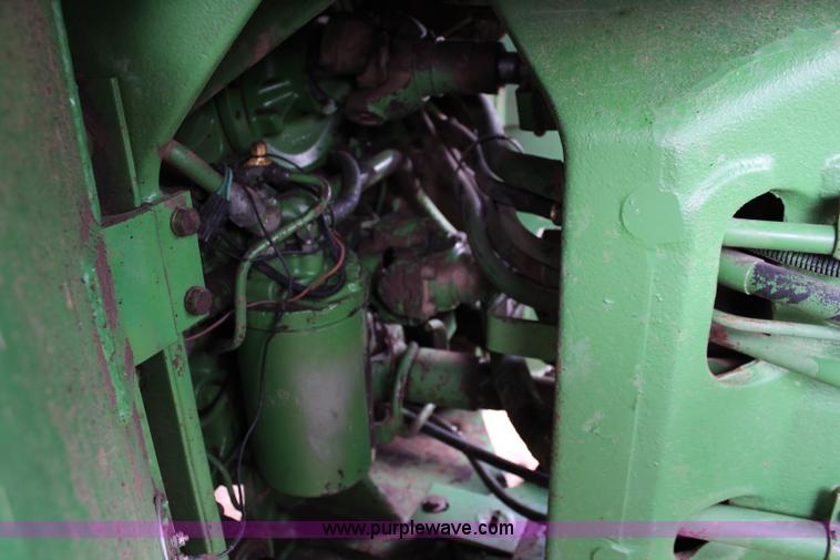 image for item J1150 1981 John Deere 8440 4WD tractor