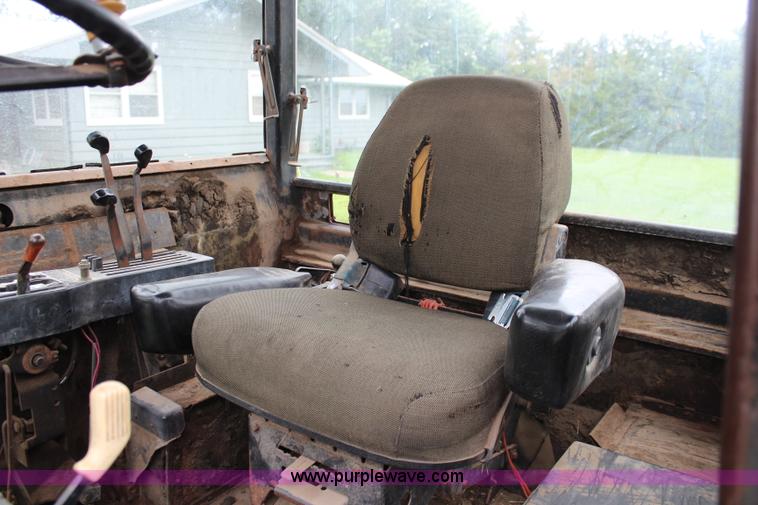 image for item J1151 1975 John Deere 8430 4WD tractor