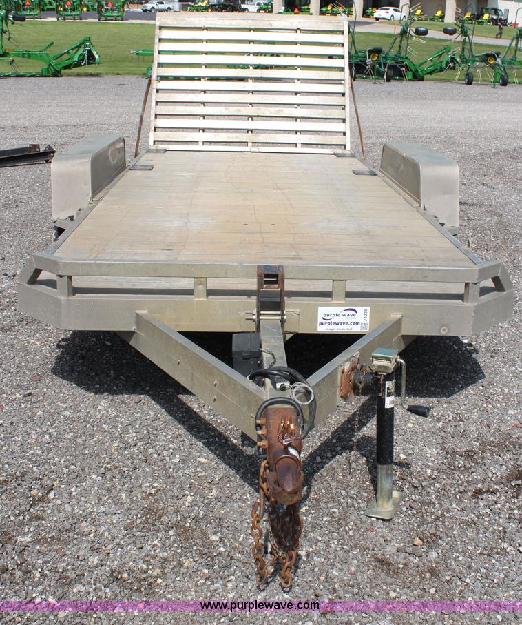image for item J1238 2000 Aluma LTD trailer