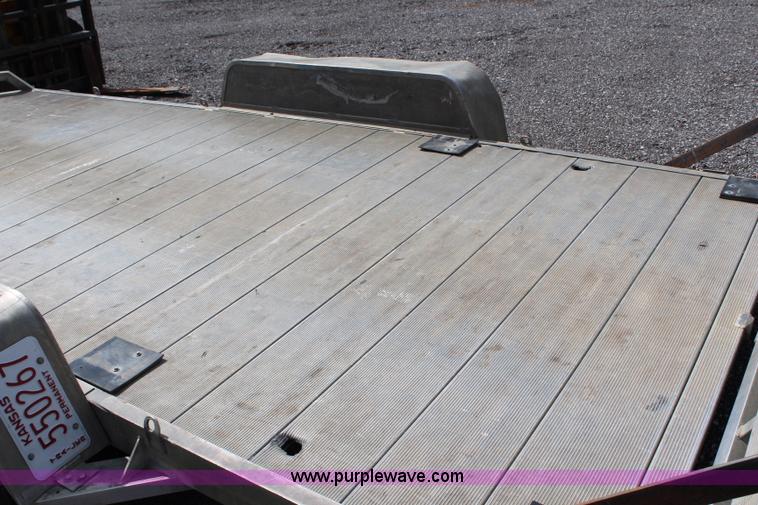 image for item J1238 2000 Aluma LTD trailer