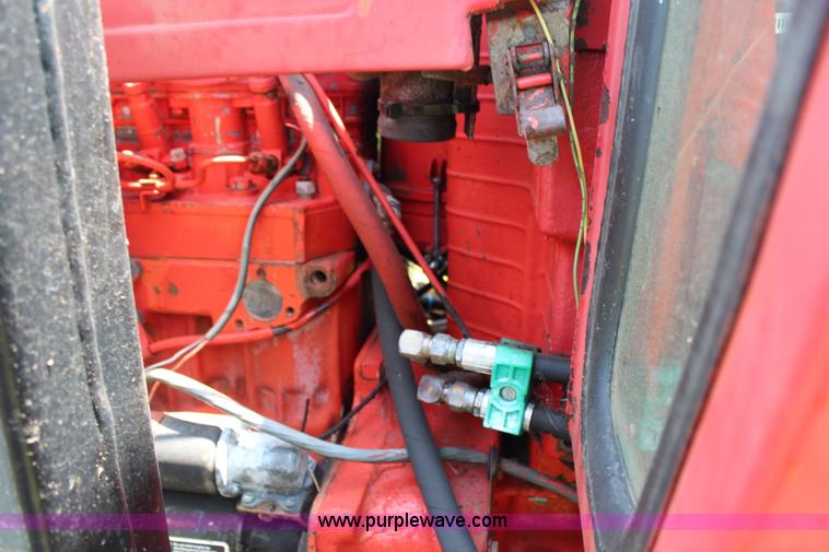 image for item J2195 Belarus 825 MFWD tractor