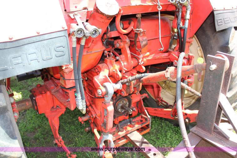 image for item J2195 Belarus 825 MFWD tractor