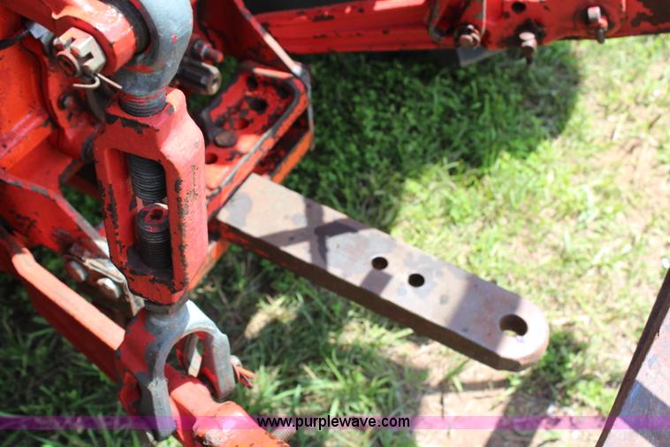 image for item J2195 Belarus 825 MFWD tractor